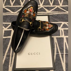 GUCCI JORDAAN LEATHER LOAFERS with ANGRY CAT IN BLACK